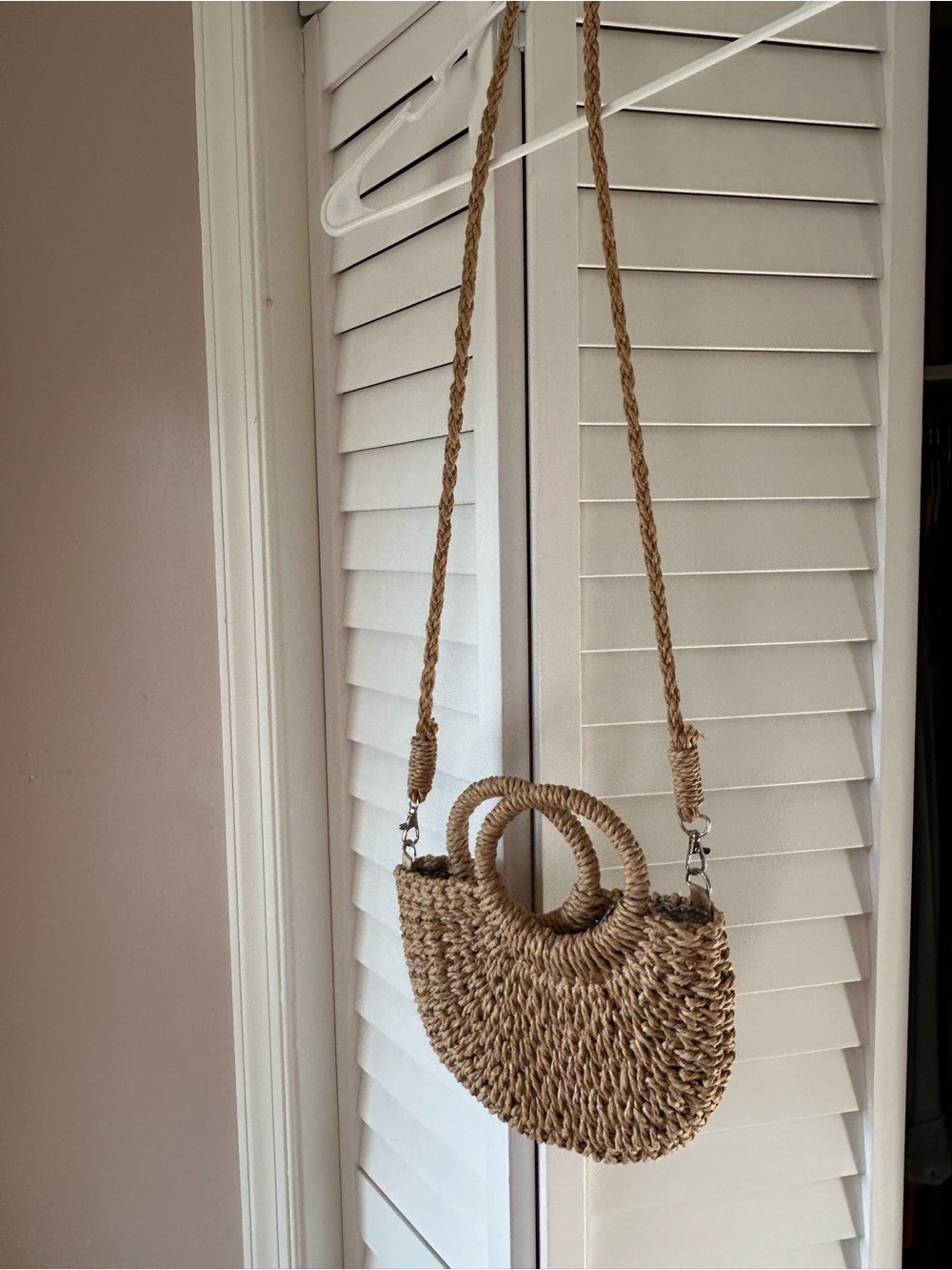 SHEIN Woven Straw Mini Crossbody Bag in Tan
